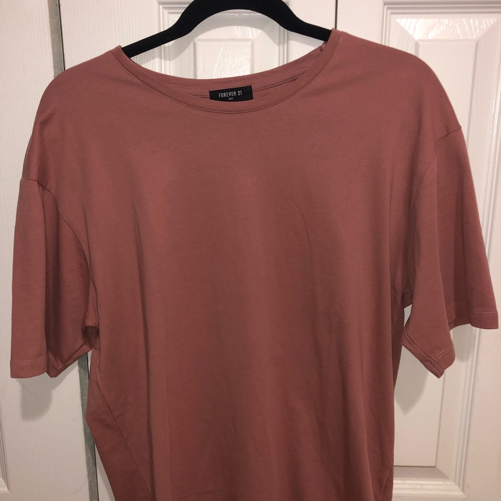 Forever 21 T-Shirt